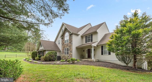 592 W CREEK RD, West Chester, PA 19382