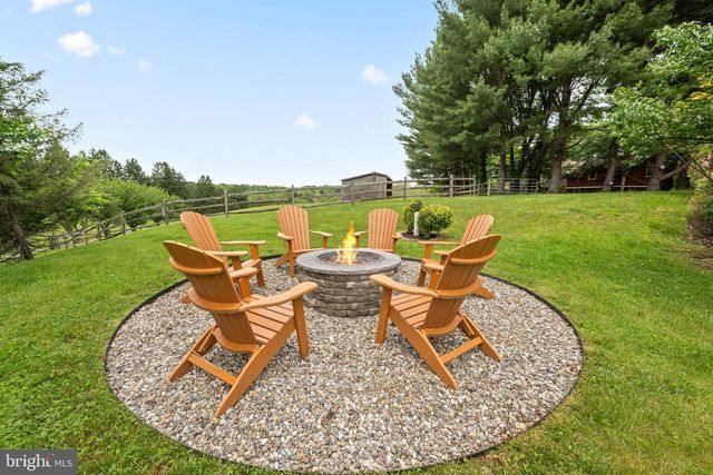 592 W CREEK RD, West Chester, PA 19382
