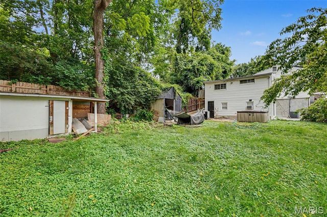 8516 Katherine Avenue, St Louis, MO 63121