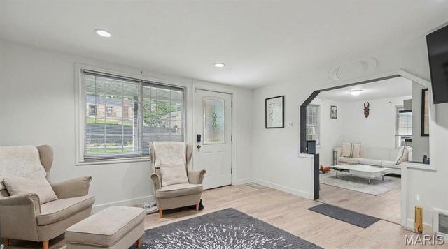 8516 Katherine Avenue, St Louis, MO 63121