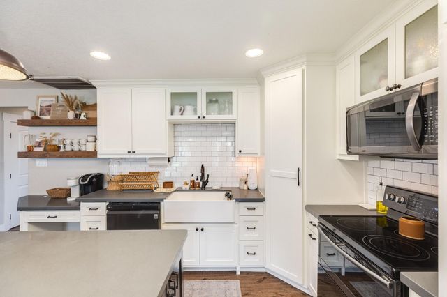 5206 6th Street, Danbury, TX 77534