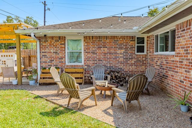 5206 6th Street, Danbury, TX 77534