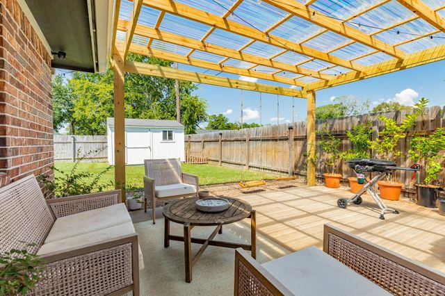 5206 6th Street, Danbury, TX 77534