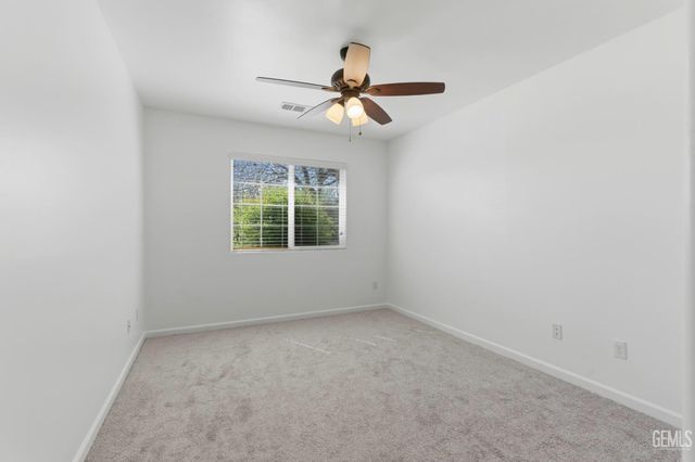 9102 Whitman Avenue, Bakersfield, CA 93311