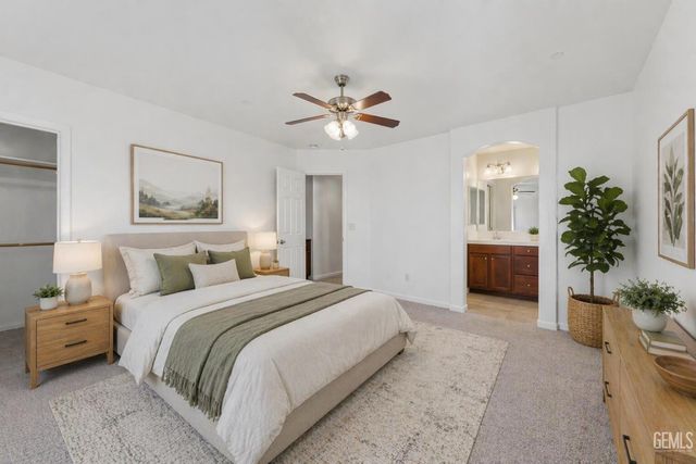 9102 Whitman Avenue, Bakersfield, CA 93311