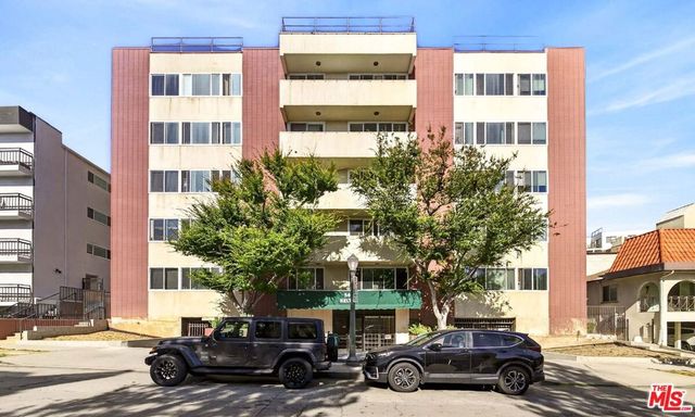 540 Kelton Avenue 402, Los Angeles, CA 90024