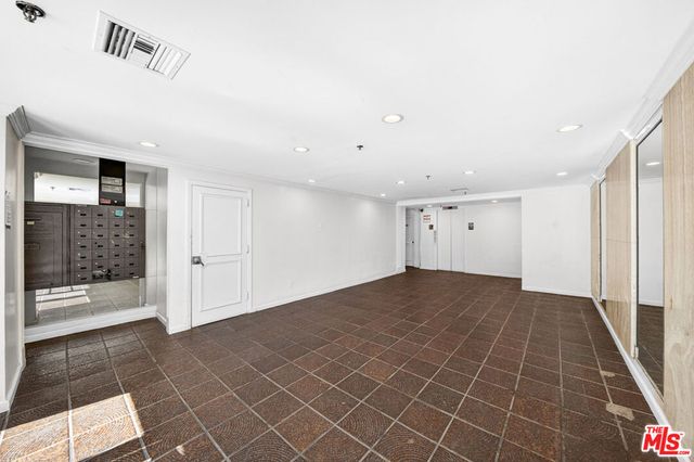 540 Kelton Avenue 402, Los Angeles, CA 90024