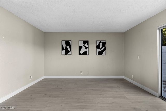 3301 Fairview Lane, Las Vegas, NV 89121