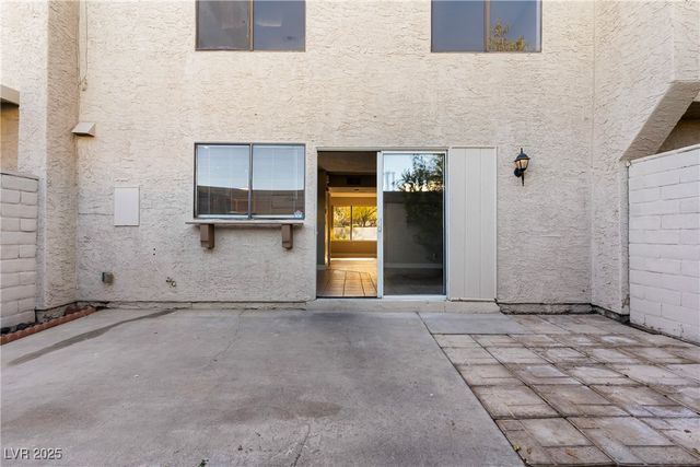 3301 Fairview Lane, Las Vegas, NV 89121