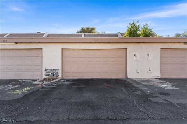 3301 Fairview Lane, Las Vegas, NV 89121