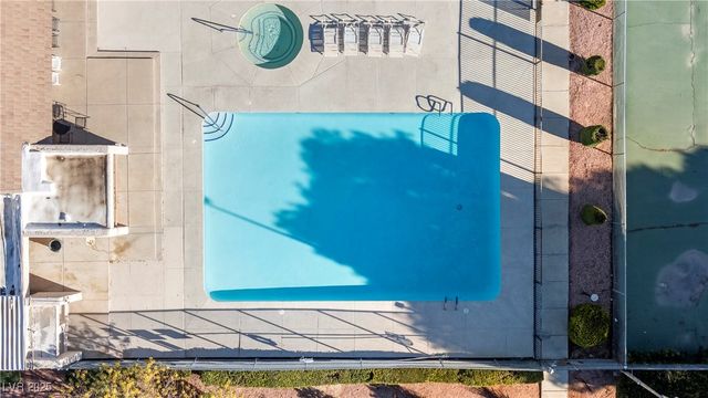 3301 Fairview Lane, Las Vegas, NV 89121