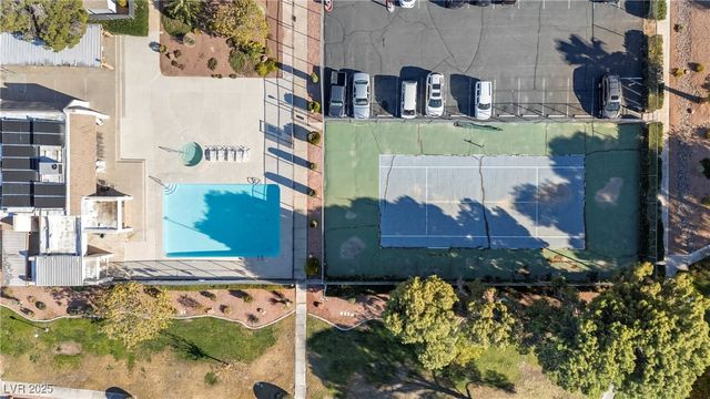 3301 Fairview Lane, Las Vegas, NV 89121