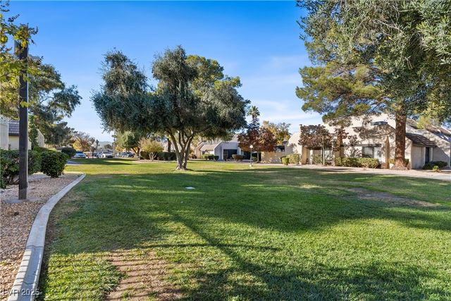 3301 Fairview Lane, Las Vegas, NV 89121