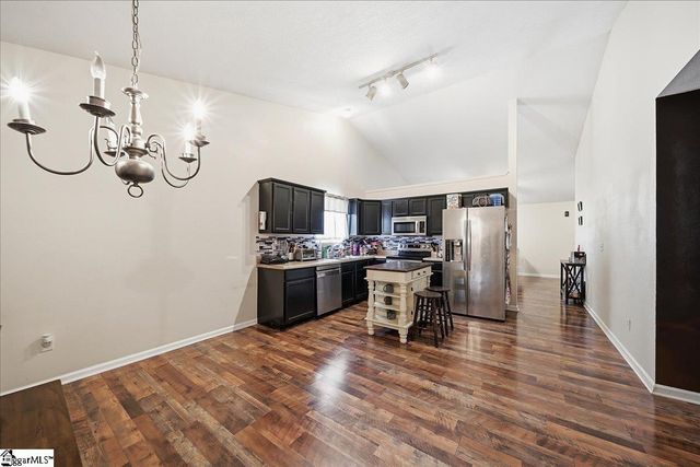 300 London Drive, Laurens, SC 29360