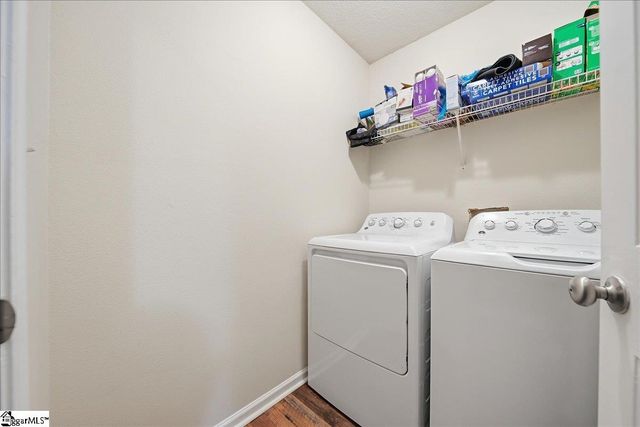 300 London Drive, Laurens, SC 29360