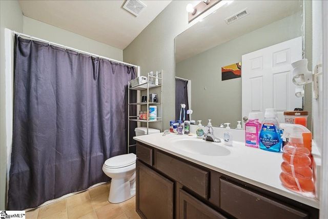 300 London Drive, Laurens, SC 29360