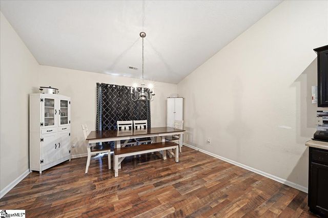 300 London Drive, Laurens, SC 29360