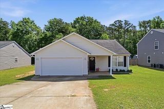 300 London Drive, Laurens, SC 29360