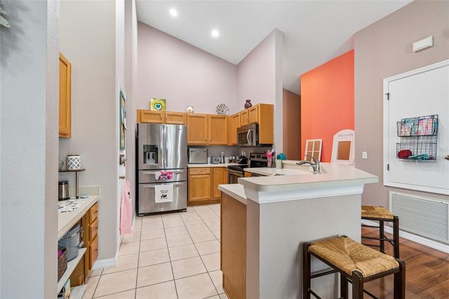 604 51ST AVENUE N, St Petersburg, FL 33703