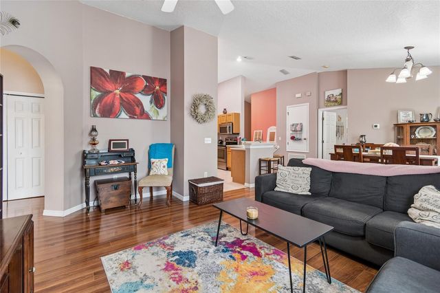 604 51ST AVENUE N, St Petersburg, FL 33703