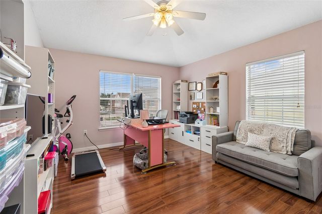 604 51ST AVENUE N, St Petersburg, FL 33703