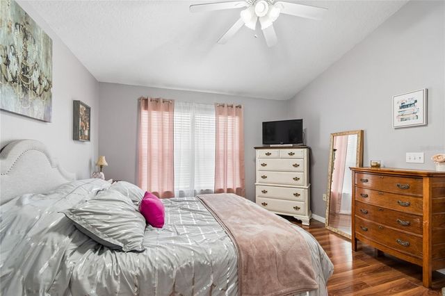 604 51ST AVENUE N, St Petersburg, FL 33703