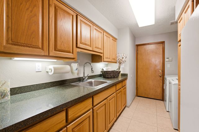 11109 Country Club NE, Albuquerque, NM 87111