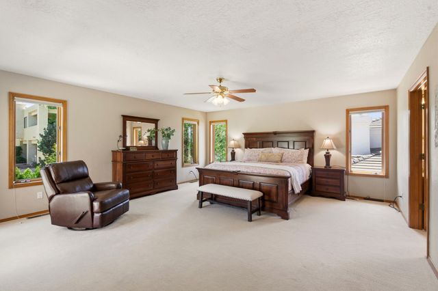 11109 Country Club NE, Albuquerque, NM 87111