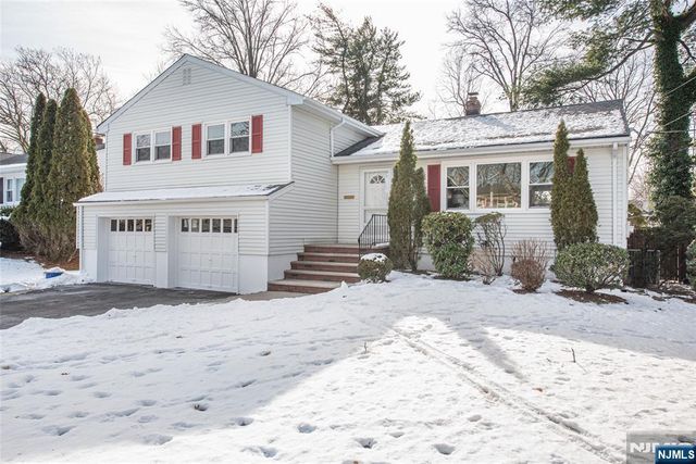 33 Tuers Place, Montclair, NJ 07043