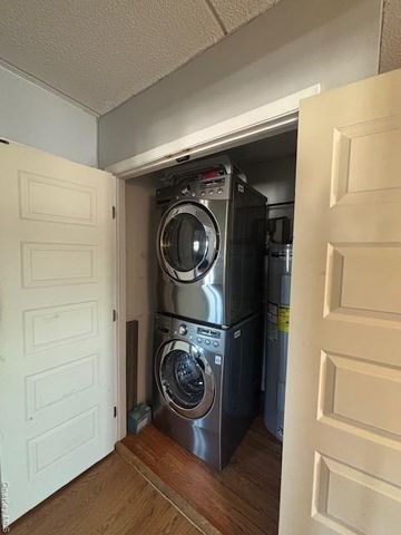 205 Mineola Boulevard 4D, Mineola, NY 11501