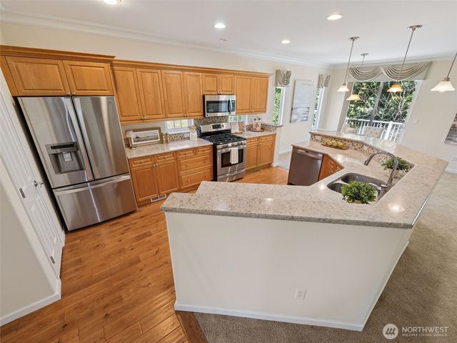 31867 48th Circle SW #14A, Federal Way, WA 98023