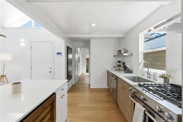 258 Walnut, Newport Beach, CA 92663