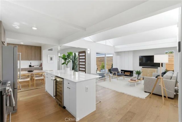 258 Walnut, Newport Beach, CA 92663