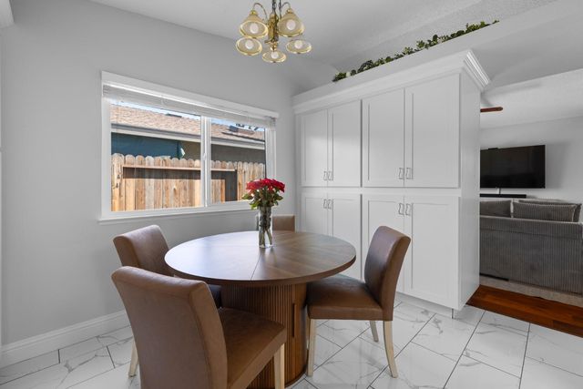 1309 Hickory St, Roseville, CA 95678