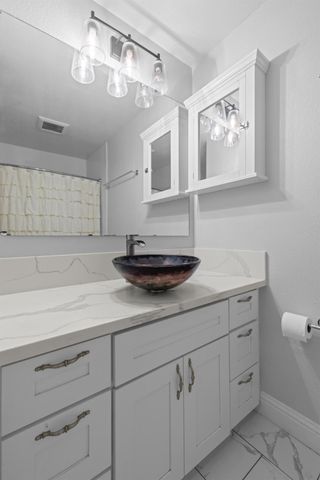 1309 Hickory St, Roseville, CA 95678