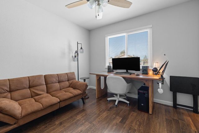 1309 Hickory St, Roseville, CA 95678