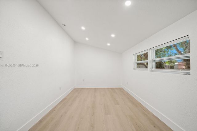 3061 NW 2nd St, Fort Lauderdale, FL 33311