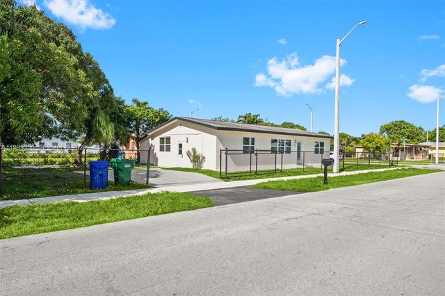 3061 NW 2nd St, Fort Lauderdale, FL 33311