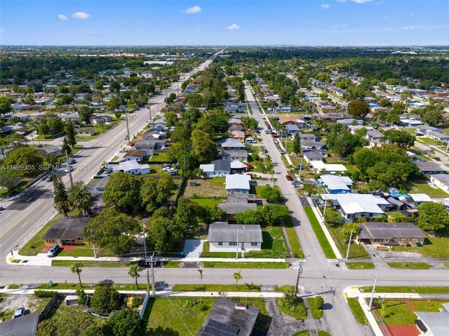 3061 NW 2nd St, Fort Lauderdale, FL 33311