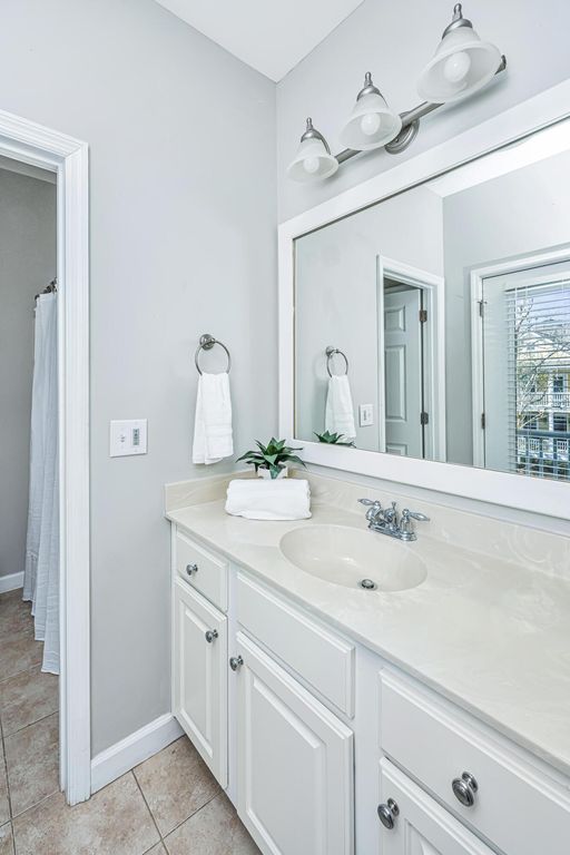 Image 23 of property listing at 3004 Treadwell Street, Mount Pleasant, SC 29466