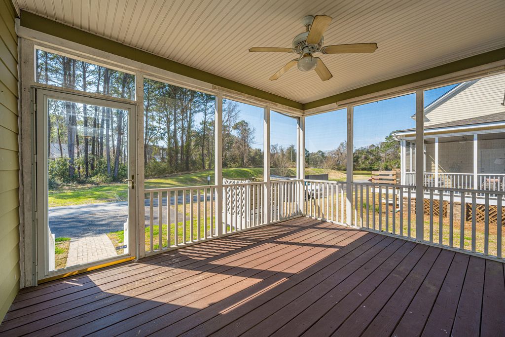 Image 32 of property listing at 3004 Treadwell Street, Mount Pleasant, SC 29466