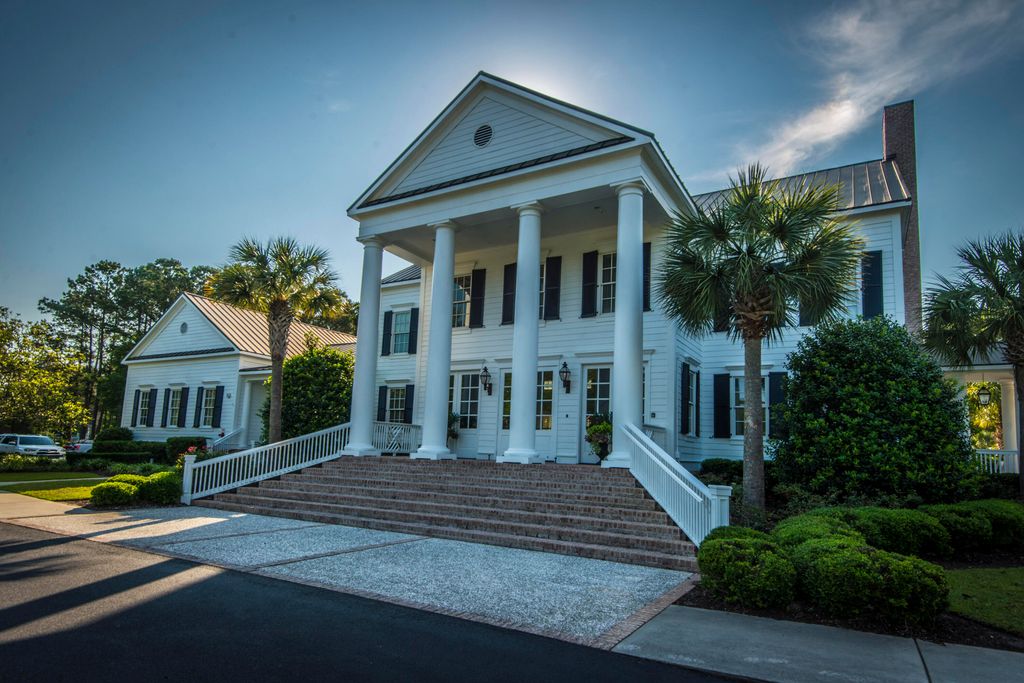 Image 37 of property listing at 3004 Treadwell Street, Mount Pleasant, SC 29466