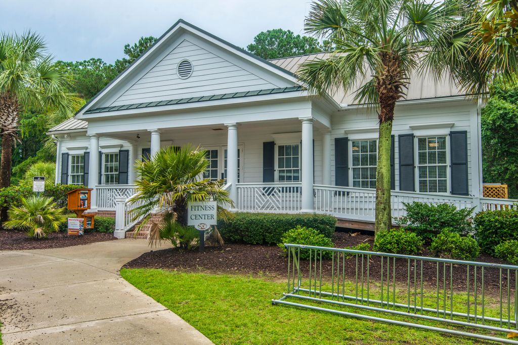 Image 38 of property listing at 3004 Treadwell Street, Mount Pleasant, SC 29466