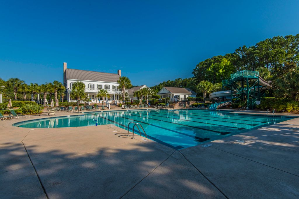 Image 42 of property listing at 3004 Treadwell Street, Mount Pleasant, SC 29466