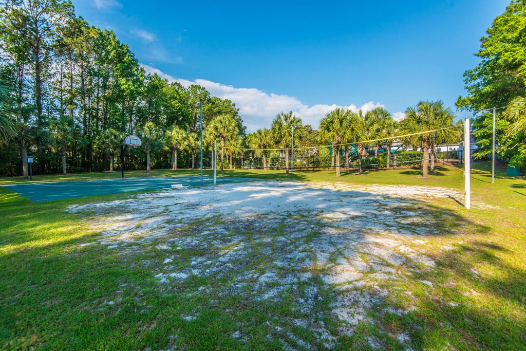 Image 58 of property listing at 3004 Treadwell Street, Mount Pleasant, SC 29466