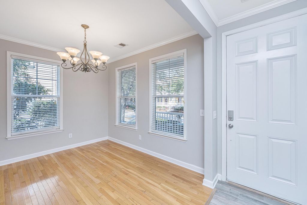 Image 6 of property listing at 3004 Treadwell Street, Mount Pleasant, SC 29466