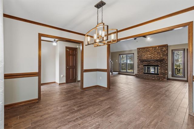 2417 FAIRWAY OAKS DR, Bartlett, TN 38134