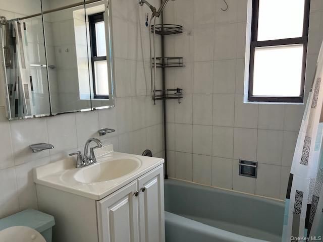 2 Marine Avenue 2B, Brooklyn, NY 11209