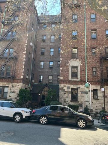 2 Marine Avenue 2B, Brooklyn, NY 11209