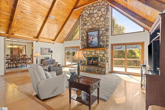 285 Old Batson Road, Taylors, SC 29687